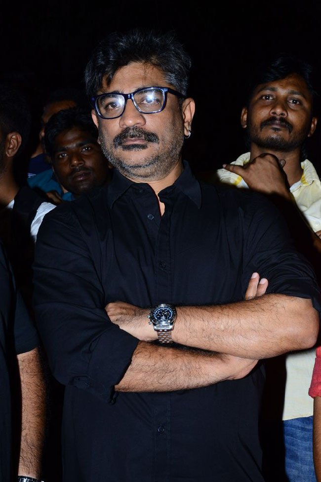 Maharshi-Movie-Pre-Release-Event